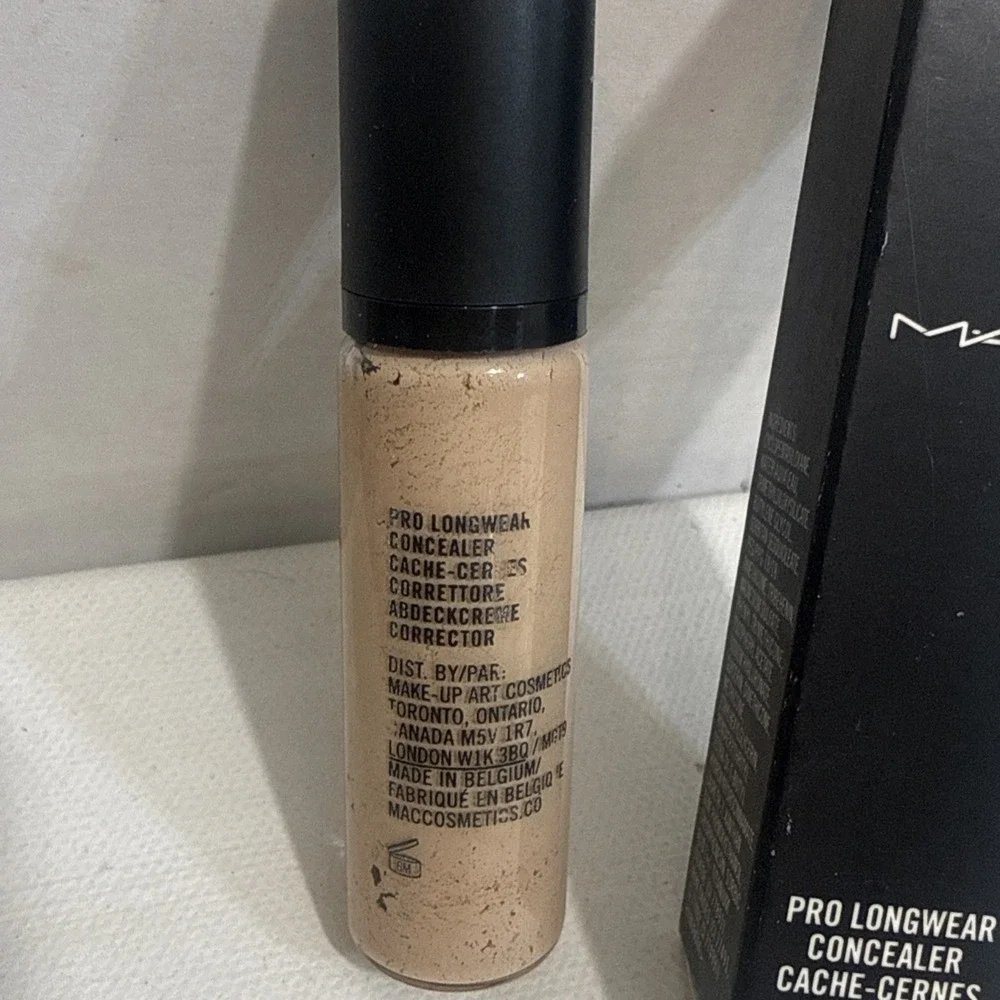 MAC Pro Longwear Concealer - NW15 - 9mL/0.30fl.oz.
